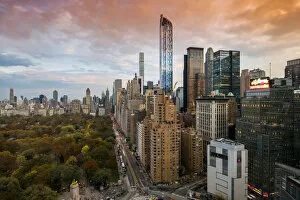 Images Dated 14th December 2015: City skyline at sunset with autumn colors at Central Park, Manhattan, New York, USA