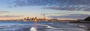 Images Dated 15th July 2013: City skyline & Waitemata Harbour illuminated at sunset, Auckland, North Island, New Zealand