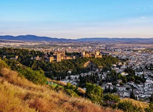 Images Dated 3rd June 2021: Cityscape with elevated view of Alhambra, sunset, Granada, Andalusia, Spain