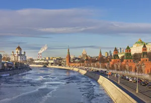 Images Dated 19th February 2019: Cityscape, Kremlin, Moskva river, Moscow, Russia
