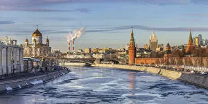 Images Dated 7th March 2019: Cityscape, Kremlin, Moskva river, Moscow, Russia