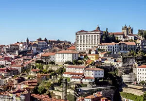 Images Dated 7th March 2019: Cityscape of Porto, Portugal