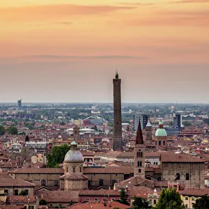 Images Dated 15th July 2019: Cityscape with San Domenico Basilica and Asinelli Tower at sunset, elevated view, Bologna