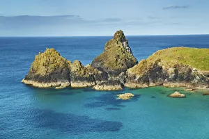 Cliff landscape at Kynance Cove - United Kingdom, England, Cornwall, Lizard