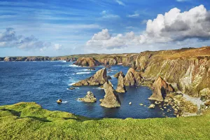 Images Dated 2nd March 2021: Cliff landscape at Mangersta - United Kingdom, Scotland, Outer Hebrides, Lewis