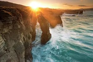 Cliff landscape with rock arch - Spain, Galicia, Lugo, Ribadeo, Playa As Catedrais - Bay of Biscay, Costa Verde