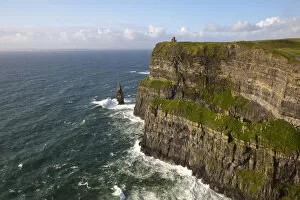 Images Dated 11th May 2009: Cliffs of Moher, County Clare, Ireland