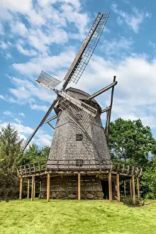 Cloppenburg Museum Village: Cap windmill from Bokel near Cappeln (Cloppenburg district), built in 1764, Emsland, Lower Saxony, Germany