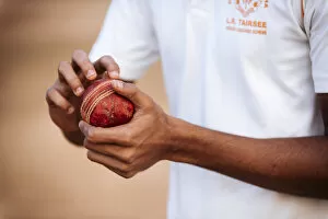 Images Dated 29th March 2021: Close up view of man holding cricket ball, Azad Maidan, Mumbai, India