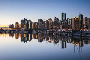 Images Dated 16th January 2018: Coal harbour, Vancouver, British Columbia, Canada