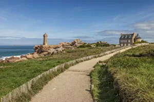 Bretagne Collection: Coastal Path at Phare de Ploumanac`h, Cote de Granit Rose, Cotes-d Armor, Brittany