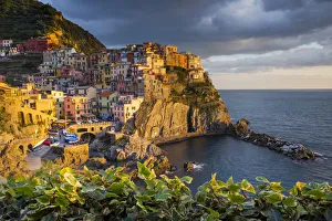 The coastal village of Manarola, Cinque Terre, Liguria, Italy
