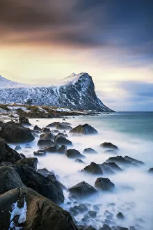 Images Dated 24th February 2016: Coastline at Myrland, Lofoten Islands, Norway