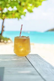 Images Dated 6th April 2023: Cocktail, Canouan Island, Grenadine Islands, Saint Vincent and the Grenadines, Caribbean