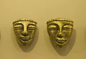 Images Dated 11th February 2010: Colombia, Bogota, Gold musuem, Museo Del Oro, Gold artifact