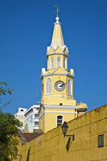 Images Dated 11th January 2010: Colombia, Bolivar, Cartagena De Indias, Plaza de La Coches, previously known as Plaza
