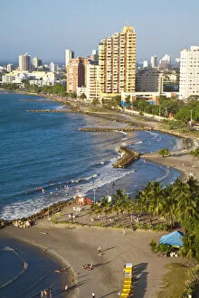 Images Dated 11th January 2010: Colombia, Bolivar, Cartagena De Indias, Bocogrande beach