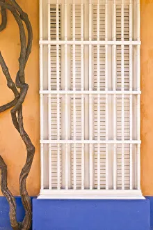 Colombia, Bolivar, Cartagena De Indias, Old walled city, Windows of colonial house