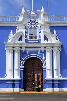 Colonial buildings, Plaza de Armaz, Trujillo, Peru