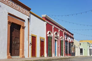 Colorful houses on the 'Calle 59'street in the historical cask of Campeche, Yucatan, Mexico