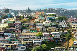 Images Dated 4th August 2022: Colorful houses, Cerro Polanco, Valparaiso, Valparaiso Province, Valparaiso Region, Chile
