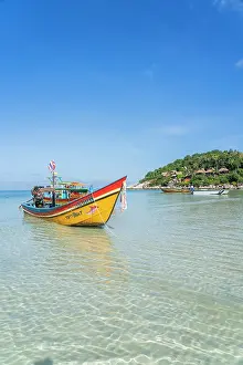Thailand Prints: Colourful boat on Sairee Beach, Koh Tao, Surat Thani Province, Thailand
