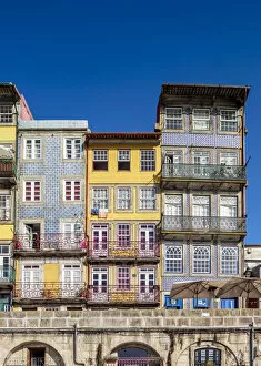 Images Dated 7th March 2019: Colourful houses at Cais da Ribeira, Porto, Portugal
