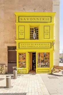 Stores Prints: Colourful shop in Marseille, Provence Alpes Cote d'Azur, Bouches du Rhone, France