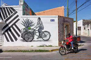Images Dated 16th February 2023: Colourful street scene, Merida, Yucatan, Mexico