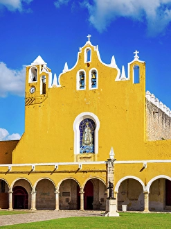 San Antonio Prints: Convent of San Antonio de Padua, Izamal, Yucatan State, Mexico