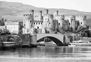 Grade I Prints: Conwy Castle from the Afon Conwy, Conwy, Wales