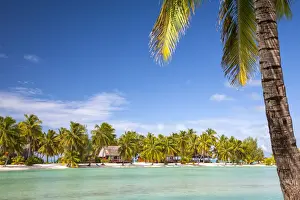 Cook Islands, Aitutaki Atoll, Smal Beach Resort on the Lagoon