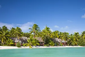 Cook Islands, Aitutaki Atoll, Smal Beach Resort on the Lagoon