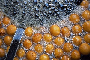 Sweets Prints: Cooking Gulab Jamun Gulab jamun is a popular