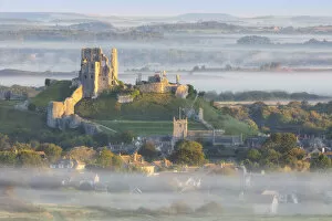 Fortification Collection: Corfe Castle, Isle of Purbeck, Dorset, England, UK