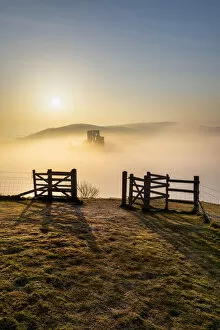 Images Dated 13th October 2021: Corfe Castle at sunrise, Isle of Purbeck, Dorset, England, UK