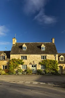 Images Dated 22nd January 2021: Cotswold stone house, Icomb, Cotswolds, Gloucestershire, England, UK