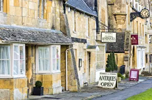 Cotswold village of Broadway, Worcestershire, UK