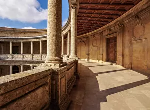 Images Dated 3rd June 2021: Courtyard of the Palace of Charles V, Alhambra, Granada, Andalusia, Spain