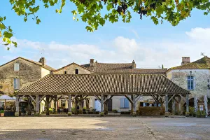 Covered market hall on Place des Cornieres, Monpazier, Dordogne department