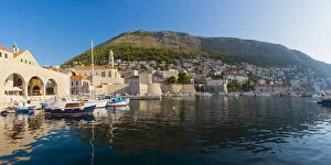 Images Dated 8th February 2013: Croatia, Dalmatia, Dubrovnik, Old Town (Stari Grad), Old Harbour