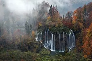 Images Dated 16th October 2013: Croatia, The incredible autumn colours and waterfalls of Plitvice National Park