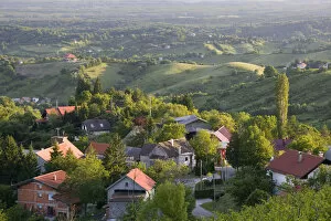 Images Dated 4th March 2008: Croatia, Samoborsko Gorje Region, Plesivica, countryside near Samobor