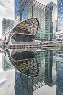 Images Dated 6th November 2017: Crossrail station, Canary Wharf, London, England, UK