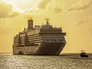 Images Dated 5th May 2020: Cruise Ship by the coast of George Town, Grand Cayman, Cayman Islands