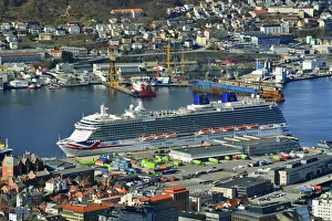 Norge Prints: Cruise ship at the harbour. Bergen, Norway