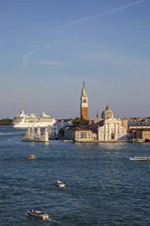 Cruiseship Prints: Cruise ship passing the Chiesa di San Giorgio Maggiore, Venice, Italy