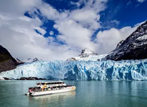 Ice Cap Prints: Cruise Ship in front of the Spegazzini Glacier, Los Glaciares National Park, Santa