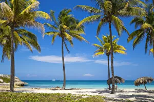 Images Dated 12th July 2016: Cuba, Ciego de Avila Province, Jardines del Rey, Cayo Coco, Las Coloradas Beach