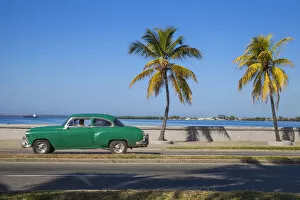 Images Dated 30th June 2014: Cuba, Cienfuegos, The Malecon linking the city center to Punta Gorda